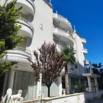 Seasons * Durrës